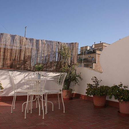 Lovely Apartment With A Terrace Barcelone Extérieur photo